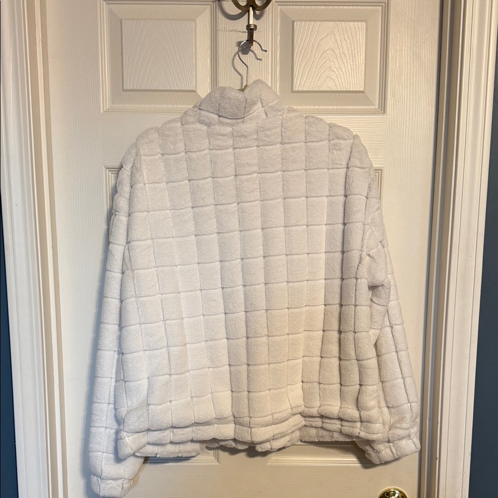 First Love White Teddy Jacket ⭐️NWOT⭐️ - Picture 6 of 7